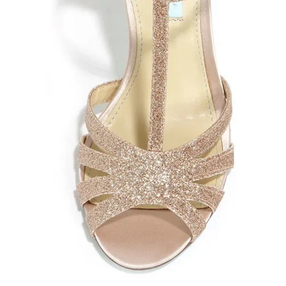 Blue by Betsey Johnson Tee Champagne Glitter Dress Stiletto Heels - Picture 5 of 9